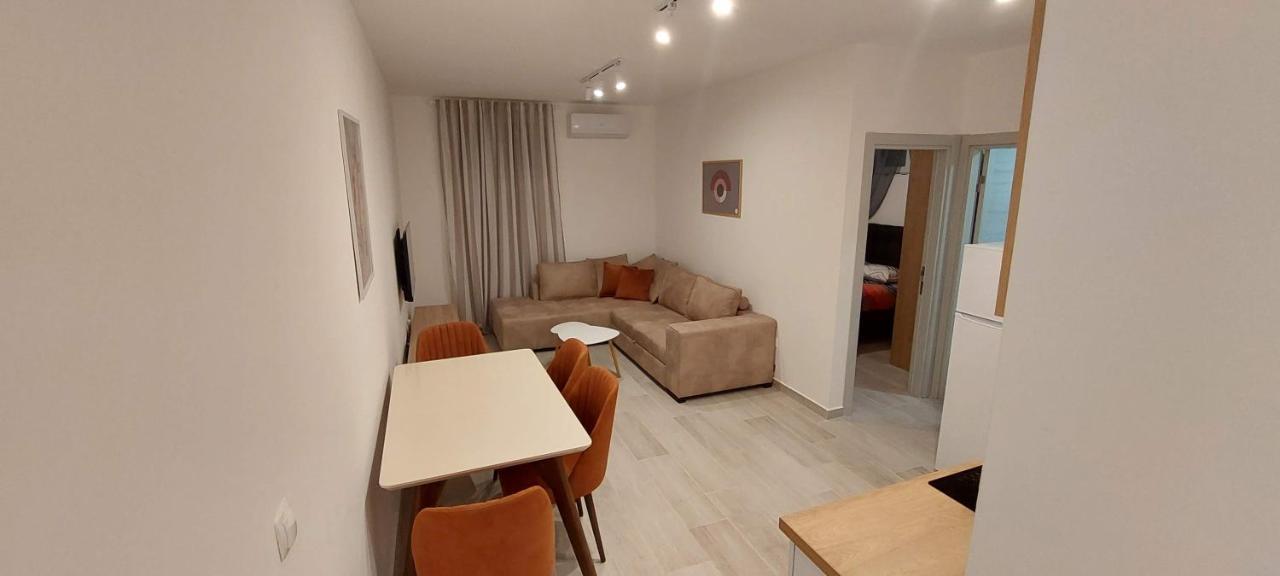 Biser Apartmani Podgorica Buitenkant foto