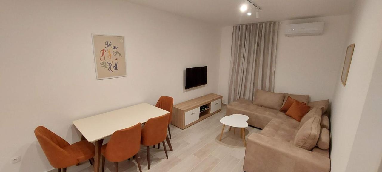 Biser Apartmani Podgorica Buitenkant foto
